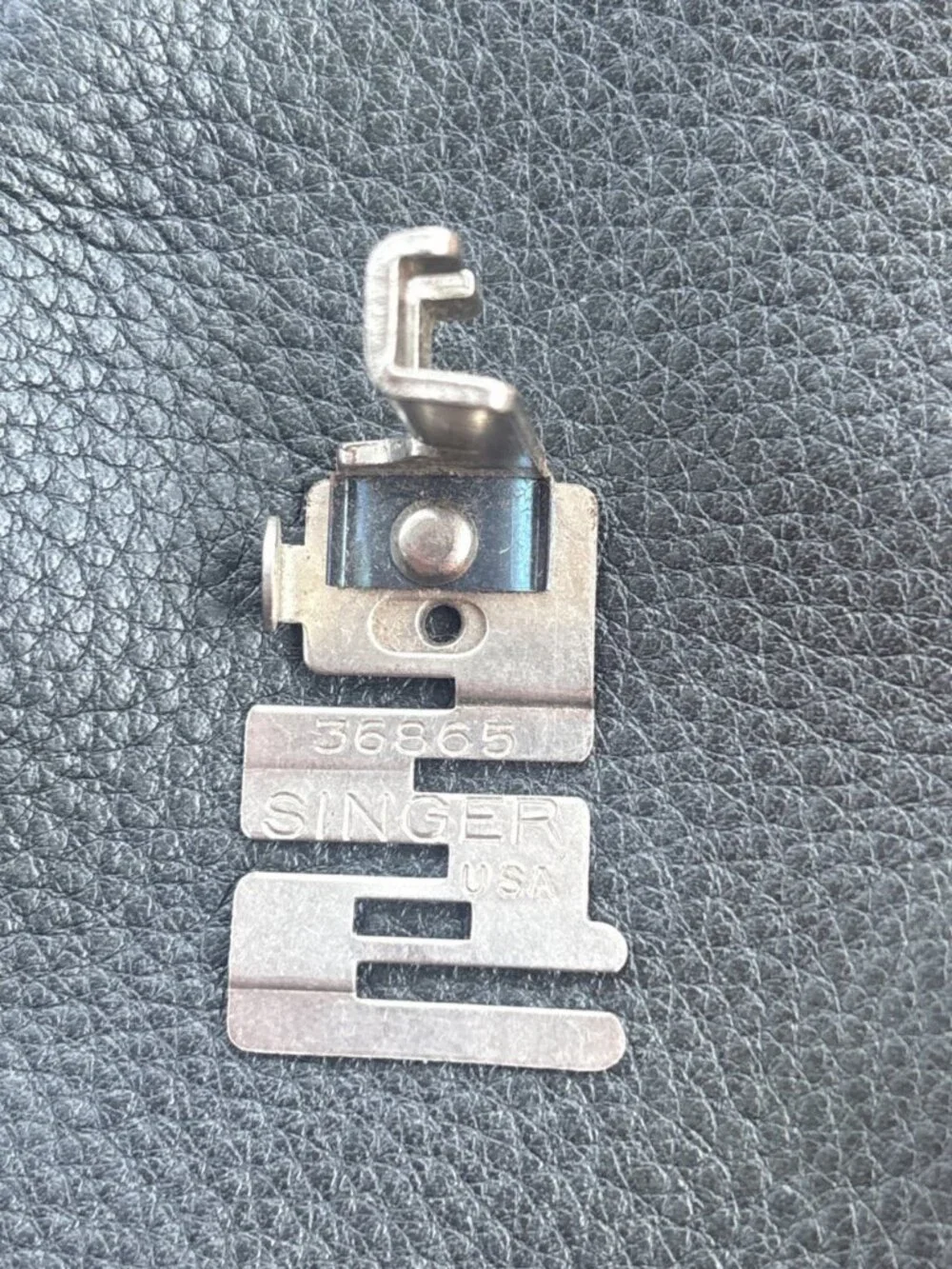 Singer Edgestitcher #36865 Low Shank Sewing Machine Foot Movable Hole Original